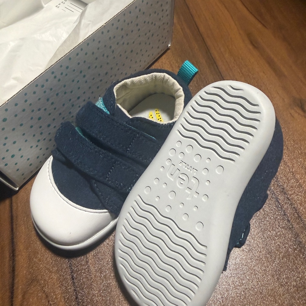 Brand New- Ten Little sneakers size 5.5